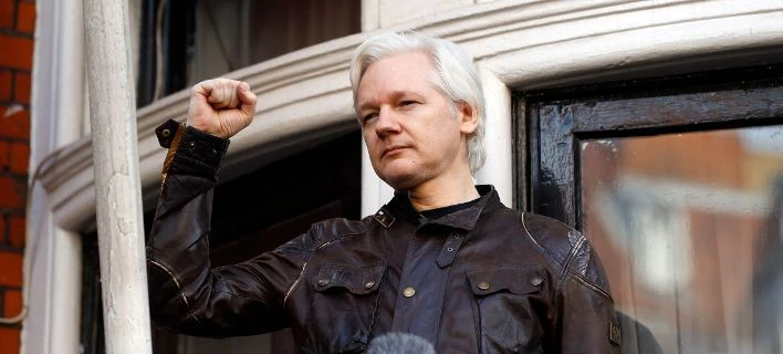 Ισημερινός: Βουλευτής απαιτεί να αφαιρεθεί η υπηκοότητα της χώρας από τον ιδρυτή των WikiLeaks